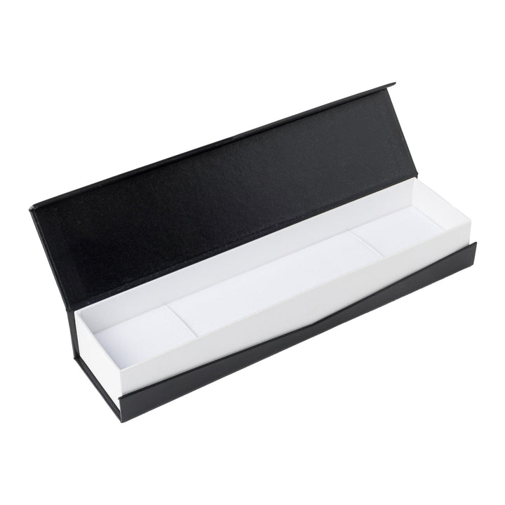 CHAIN BOX IN BLACK & WHITE WITH MAGNETIC LID - BOX FOR BRITAIN