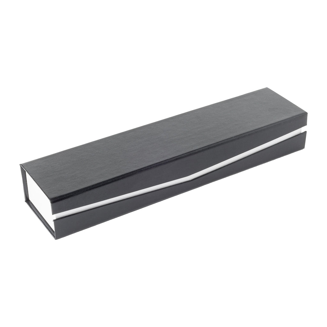 CHAIN BOX IN BLACK & WHITE WITH MAGNETIC LID - BOX FOR BRITAIN