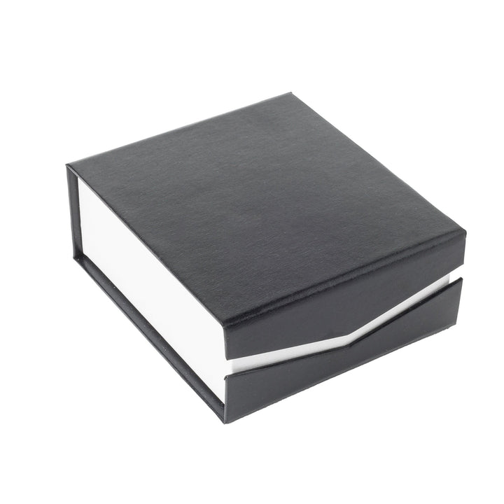 PENDANT BOX IN BLACK & WHITE WITH MAGNETIC LID - BOX FOR BRITAIN